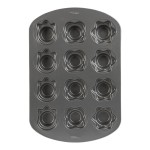 Forma com diversos formatos para 12 cupcakes