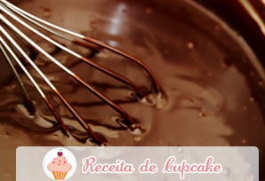 Ganache de Chocolate Meio Amargo