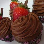 Cupcake Sensação (Chocolate com Morango)