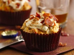 Cupcake de Bacon e Queijo Cupcake de Bacon e Queijo
