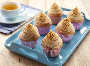 Cupcake de Bolinho de Chuva e Doce de Leite Cupcake de Bolinho de Chuva e Doce de Leite